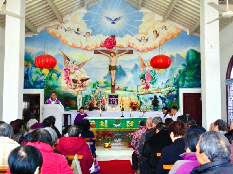钱门天主堂喜迎新本堂神父2-11385028764~1.jpg