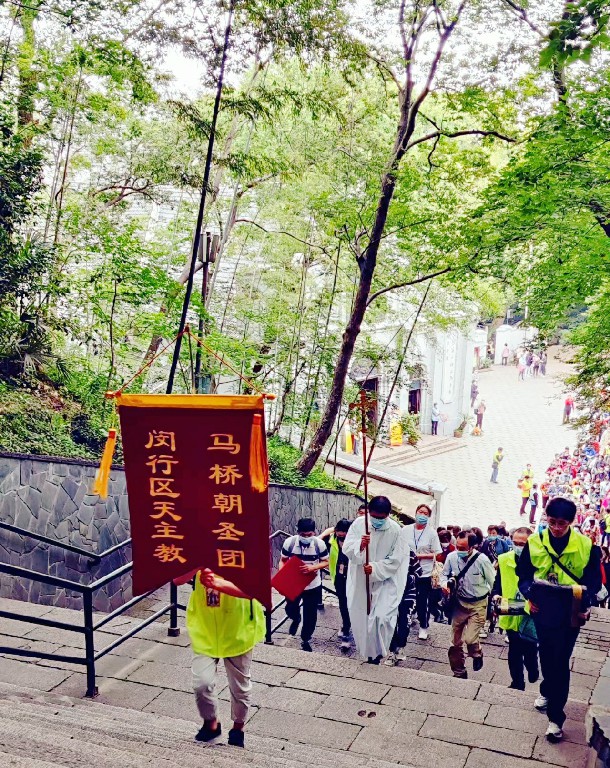 闵行区马桥、浦江天主堂佘山朝圣活动-10472551690~1.jpg