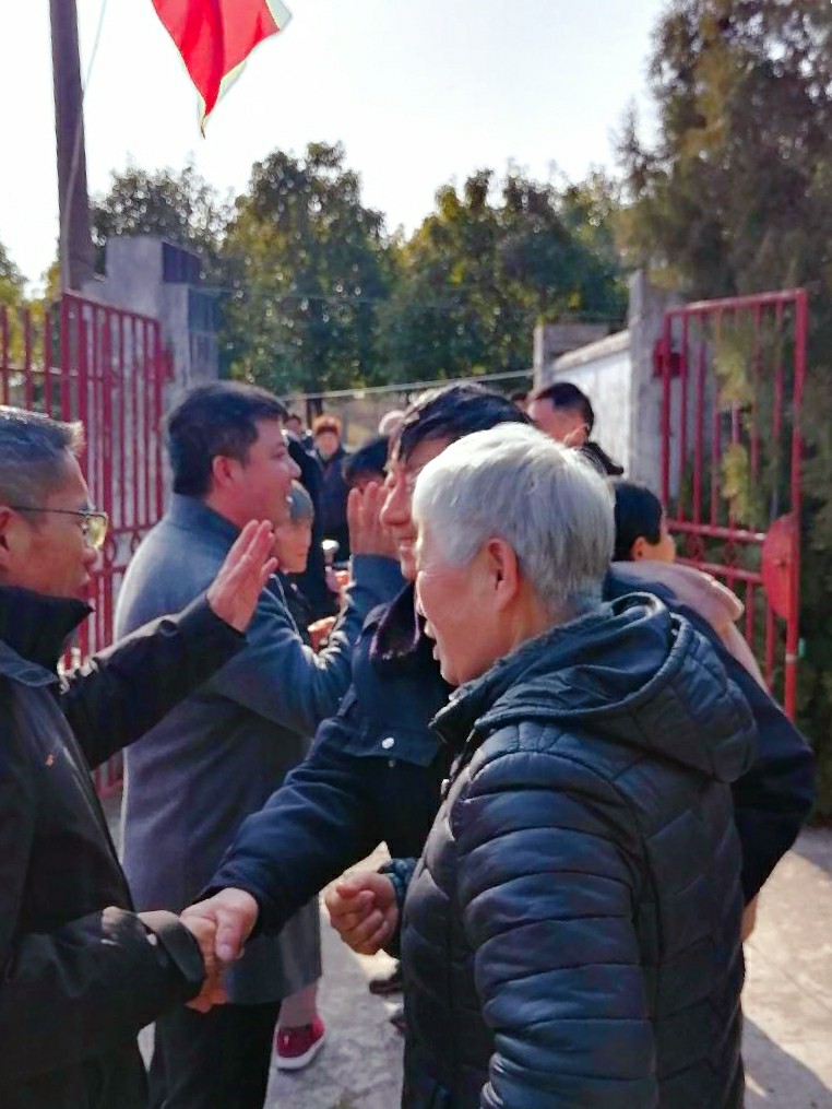 钱门天主堂喜迎新本堂神父3-11393025508~1.jpg